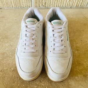 Reebok Mens Club AR30104M Sneakers, Sz. 8, EU 40.5